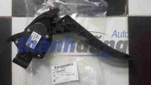 Cảm biến chân ga Chevrolet Cruze