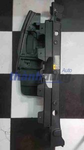 Ốp khóa nắp capo Chevrolet Cruze