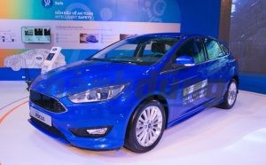 Ford Focus giảm giá kỷ lục