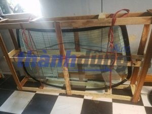 KÍNH CHẮN GIÓ SAU TOYOTA COROLLA ALTIS