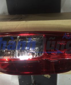 ĐÈN HẬU PHẢI NISSAN NAVARA-26554EB70A