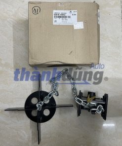 TREO LỐP DỰ PHÒNG HYUNDAI HD72