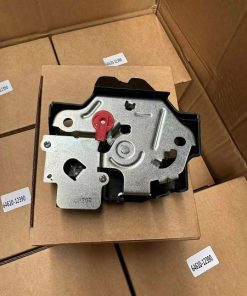 Ổ NGẬM CỐP HẬU TOYOTA LAND CRUISER 2016-2021