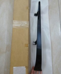 NẸP DƯỚI ĐÈN PHA PHỤ ISUZU HILANDER | 8979440352