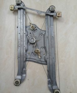 COMPA NÂNG KÍNH XE MITSUBISHI GRANDIS 2008 | MR989947