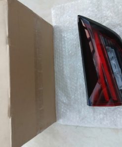 ĐÈN HẬU CỐP PHẢI MITSUBISHI XPANDER 2020 | 8330B362