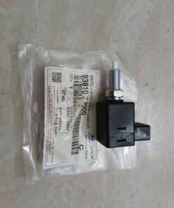 CÔNG TẮC CHÂN PHANH HYUNDAI PORTER 2 | 938102J000